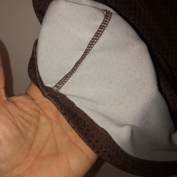 Seg’ments Luxe med 32” round. Skort. Skirt with shorts under it.  Preowned. - Picture 3 of 7